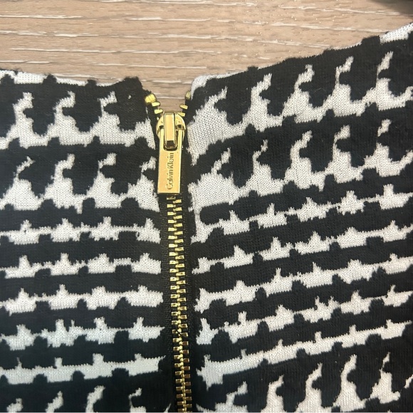 Calvin Klein Black and White Sheath Mini Dress Crew Neck - Picture 7 of 13